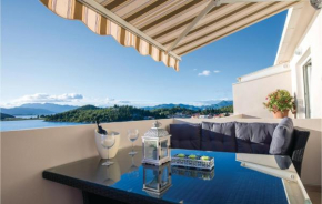 Awesome Apartment In Blace With House Sea View